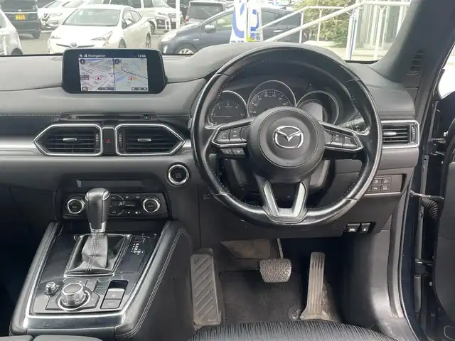 マツダ ＣＸ－８ XD 愛知県 2018(平30)年 14.6万km ディープクリスタルブルーマイカ (株)IDOMが運営する【じしゃロン名古屋鳴海店】の自社ローン専用車両になります。こちらは現金またはオートローンご利用の価格です。自社ローンご希望の方は別途その旨お申し付け下さい。/4WD/ターボ/純正ナビ/バックカメラ/サイドカメラ/Bluetooth/CD/DVD/スマートシティブレーキサポート/クルーズコントロール/車線逸脱警報装置/ブラインドスポットモニター/トラクションコントロールシステム/クリアランスソナー/オートマチックハイビーム/ディーゼルパティキュレートフィルター/ブレーキホールド/MTモード付きAT/LEDヘッドライト/オートライト/ETC/純正アルミホイール/社外フロアマット