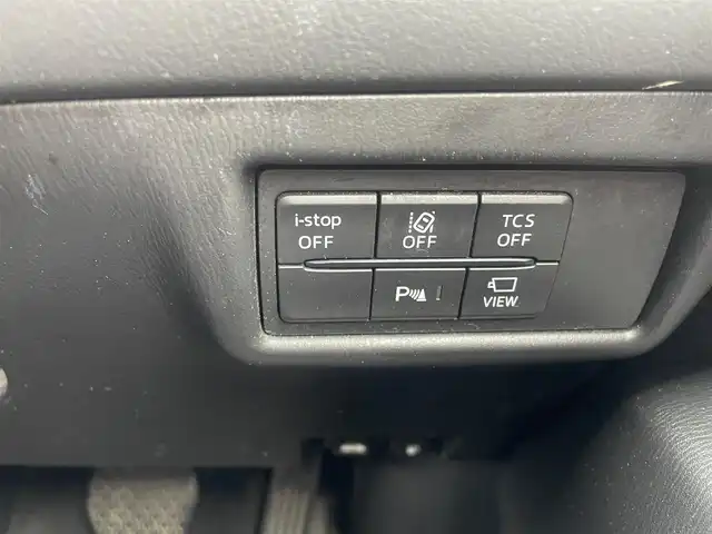 マツダ ＣＸ－８ XD 愛知県 2018(平30)年 14.6万km ディープクリスタルブルーマイカ (株)IDOMが運営する【じしゃロン名古屋鳴海店】の自社ローン専用車両になります。こちらは現金またはオートローンご利用の価格です。自社ローンご希望の方は別途その旨お申し付け下さい。/4WD/ターボ/純正ナビ/バックカメラ/サイドカメラ/Bluetooth/CD/DVD/スマートシティブレーキサポート/クルーズコントロール/車線逸脱警報装置/ブラインドスポットモニター/トラクションコントロールシステム/クリアランスソナー/オートマチックハイビーム/ディーゼルパティキュレートフィルター/ブレーキホールド/MTモード付きAT/LEDヘッドライト/オートライト/ETC/純正アルミホイール/社外フロアマット