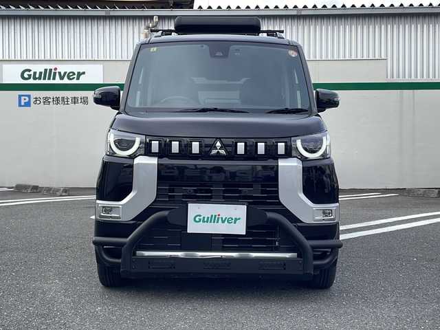 三菱 デリカミニ T プレミアム 東京都 2023(令5)年 0.9万km アメジストブラック 4WD/ターボ/禁煙車両/メモリナビ(MM222D-LM)/全方位カメラ/フルセグテレビ/マイパイロット/ルーフキャリア/ルーフボックス/両側パワースライドドア /フロントバンパーガード/マットガード/ヒッチメンバー/純正15インチAW/取説書/保証書