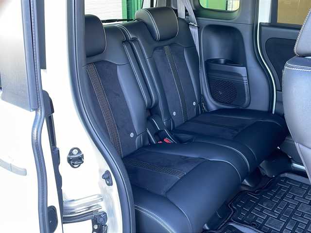 ホンダ Ｎ ＢＯＸ カスタム G L ターボ ホンダセンシング 岐阜県 2019(令1)年 2.9万km プラチナホワイトパール 禁煙車/ホンダセンシング/社外ナビ/AM/FM/CD/DVD/フルセグTV/クルーズコントロール/衝突軽減ブレーキ/レーンキープアシスト/両側パワースライドドア/シートヒーター/ハーフレザーシート/カーテンエアバッグ/バックカメラ/パドルシフト/ビルトインETC/純正フロアマット/純正アルミホイール/オートエアコン/オートライト/プッシュスタート/スマートキー