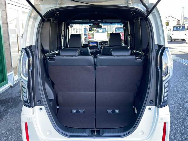 ホンダ Ｎ ＢＯＸ カスタム G L ターボ ホンダセンシング 岐阜県 2019(令1)年 2.9万km プラチナホワイトパール 禁煙車/ホンダセンシング/社外ナビ/AM/FM/CD/DVD/フルセグTV/クルーズコントロール/衝突軽減ブレーキ/レーンキープアシスト/両側パワースライドドア/シートヒーター/ハーフレザーシート/カーテンエアバッグ/バックカメラ/パドルシフト/ビルトインETC/純正フロアマット/純正アルミホイール/オートエアコン/オートライト/プッシュスタート/スマートキー