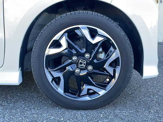 ホンダ Ｎ ＢＯＸ カスタム G L ターボ ホンダセンシング 岐阜県 2019(令1)年 2.9万km プラチナホワイトパール 禁煙車/ホンダセンシング/社外ナビ/AM/FM/CD/DVD/フルセグTV/クルーズコントロール/衝突軽減ブレーキ/レーンキープアシスト/両側パワースライドドア/シートヒーター/ハーフレザーシート/カーテンエアバッグ/バックカメラ/パドルシフト/ビルトインETC/純正フロアマット/純正アルミホイール/オートエアコン/オートライト/プッシュスタート/スマートキー