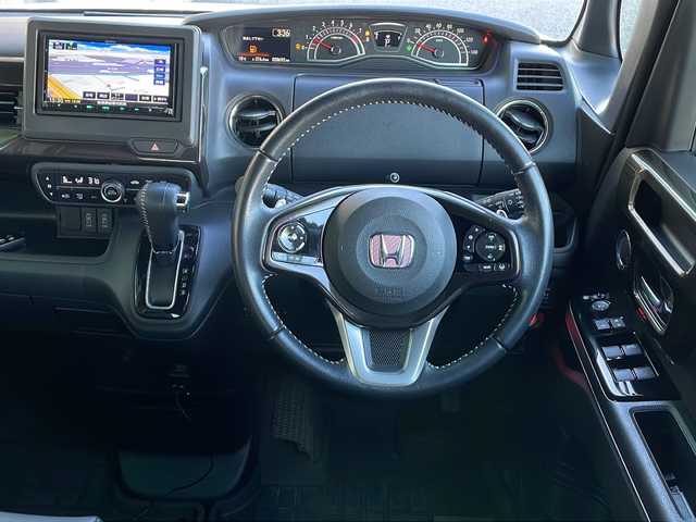 ホンダ Ｎ ＢＯＸ カスタム G L ターボ ホンダセンシング 岐阜県 2019(令1)年 2.9万km プラチナホワイトパール 禁煙車/ホンダセンシング/社外ナビ/AM/FM/CD/DVD/フルセグTV/クルーズコントロール/衝突軽減ブレーキ/レーンキープアシスト/両側パワースライドドア/シートヒーター/ハーフレザーシート/カーテンエアバッグ/バックカメラ/パドルシフト/ビルトインETC/純正フロアマット/純正アルミホイール/オートエアコン/オートライト/プッシュスタート/スマートキー