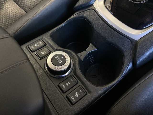 日産 エクストレイル 20Xi 富山県 2019(令1)年 3.8万km ダイヤモンドブラック 4WD/純正SDナビ/フルセグ/アラウンドビューモニター/エマージェンシーブレーキ/プロパイロット/レーダークルーズコントロール/レーンキープアシスト/パワーバックドア/ETC/シートヒーター/アイドリングストップ/インテリジェントキー/LEDヘッドライト