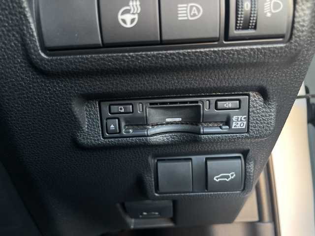 トヨタ カローラ クロス ハイブリッド Z 宮崎県 2025(令7)年 1.5万km プラチナホワイトパールマイカ パノラマルーフ/純正ディスプレイオーディオ/全方位カメラ/トヨタセーフティセンス/トヨタチームメイト/パワーバックドア/ステアリングヒーター/ハーフレザーシート/ETC/フルセグテレビ/シートヒーター/ベンチレーション/パワーシート/レーダークルーズコントロール/フロアマット