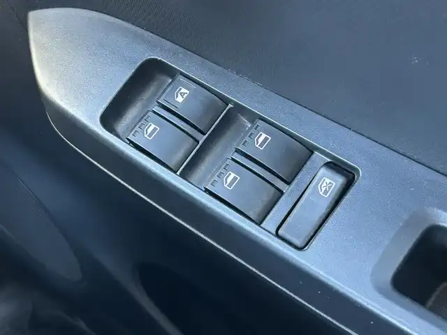 ダイハツ ミラ イース L SAⅢ 福島県 2020(令2)年 2.8万km ホワイト スマートアシストIII/・衝突回避支援ブレーキ機能/・前後誤発進抑制制御/・車線はみ出し警報/・先行車発進お知らせ機能/・社外ナビゲーション/型番：AVIC-RZ003/【SD/Bluetooth】/前方ドライブレコーダー/アイドリングストップ/純正フロアマット/ドアバイザー