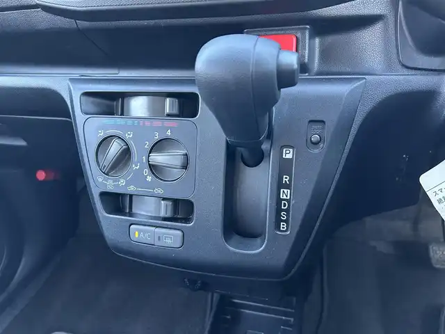 ダイハツ ミラ イース L SAⅢ 福島県 2020(令2)年 2.8万km ホワイト スマートアシストIII/・衝突回避支援ブレーキ機能/・前後誤発進抑制制御/・車線はみ出し警報/・先行車発進お知らせ機能/・社外ナビゲーション/型番：AVIC-RZ003/【SD/Bluetooth】/前方ドライブレコーダー/アイドリングストップ/純正フロアマット/ドアバイザー