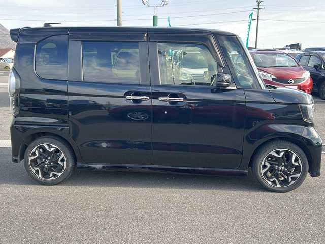 ホンダ Ｎ ＢＯＸ カスタム G L ターボ ホンダセンシング 香川県 2017(平29)年 7.4万km クリスタルブラックパール 純正8インチナビ（フルセグTV/CD，DVD/BT)/バックカメラ/全方位ドライブレコーダー/両側パワースライドドア/ビルトインETC/LEDヘッドライト/オートライト