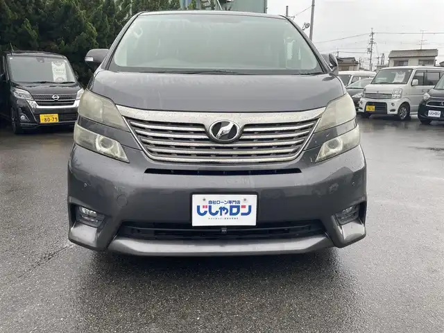 トヨタ ヴェルファイア 2．4Z プラチナセレクションⅡ 和歌山県 2010(平22)年 10.1万km グレーメタリック (株)IDOMが運営する【じしゃロン和歌山店】の自社ローン専用車両になります。こちらは現金またはオートローンご利用時の価格です。自社ローンご希望の方は別途その旨お申付け下さい/社外ナビ/両側パワースライドドア/純正フリップダウンモニター /スマートキー/バックカメラ/MTモード付きAT/オートライト/電動リアゲート/前後コーナーセンサー