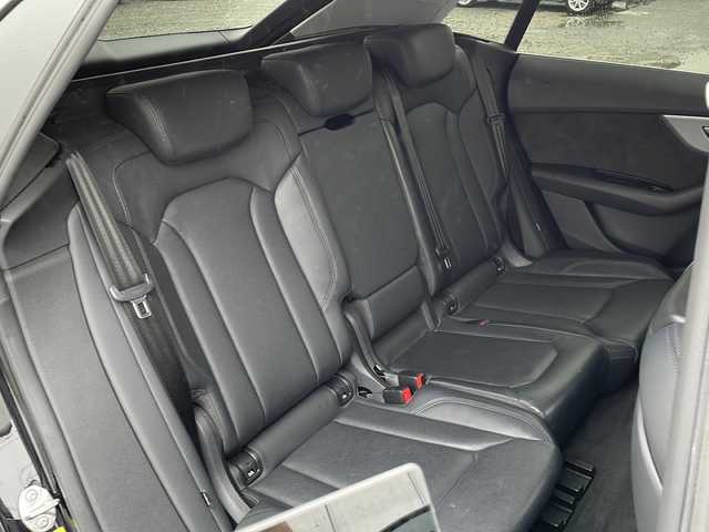アウディ Ｑ８ 55TFSIクワトロ デビューPKG ラグジュアリ 福島県 2020(令2)年 4.5万km ディープブラックパールエフェクト 外部検査済み/４WD/ターボ/サンルーフ/Apple car play/純正メモリナビ/(フルセグTV/Bluetooth/USB)/ビルトインETC2.0/前後ドライブレコーダー/BANG&OLUFSEN３Dサウンドシステム/レザーシート/前席パワーシート/全席シートヒーター/前席エアシート/パワーバックドア/コンフォートアシスタンスパッケージ/・アダプティブドライブアシスト/・アウディプレセンスフロント/・アウディサイドアシスト/・アウディブレーンアシスト/・トラフィックジャムアシスト/・360°カメラ/・パークアシスト/・交通標識認識/アウディバーチャルコックピット/ブラインドスポットモニター/横滑り防止機能/マッサージ機能/純正20インチアルミホイール/スマートキー/LEDヘッドライト/パドルシフト/カーテンエアバック/保証書/取扱説明書