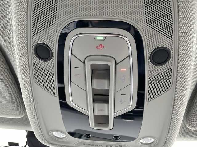 アウディ Ｑ８ 55TFSIクワトロ デビューPKG ラグジュアリ 福島県 2020(令2)年 4.5万km ディープブラックパールエフェクト 外部検査済み/４WD/ターボ/サンルーフ/Apple car play/純正メモリナビ/(フルセグTV/Bluetooth/USB)/ビルトインETC2.0/前後ドライブレコーダー/BANG&OLUFSEN３Dサウンドシステム/レザーシート/前席パワーシート/全席シートヒーター/前席エアシート/パワーバックドア/コンフォートアシスタンスパッケージ/・アダプティブドライブアシスト/・アウディプレセンスフロント/・アウディサイドアシスト/・アウディブレーンアシスト/・トラフィックジャムアシスト/・360°カメラ/・パークアシスト/・交通標識認識/アウディバーチャルコックピット/ブラインドスポットモニター/横滑り防止機能/マッサージ機能/純正20インチアルミホイール/スマートキー/LEDヘッドライト/パドルシフト/カーテンエアバック/保証書/取扱説明書