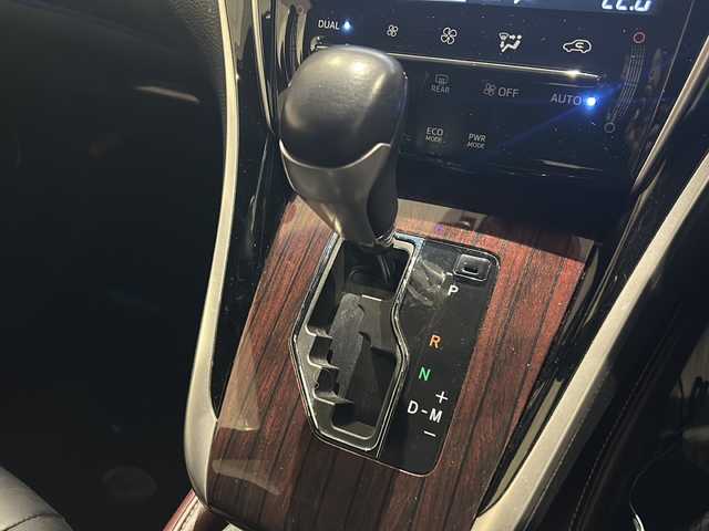 トヨタ ハリアー プレミアム 新潟県 2014(平26)年 10.1万km ブラック 純正9インチSDナビ/(CD/DVD/Bluetooth/USB/HDMI/フルセグTV)/バックカメラ/ETC/ドライブレコーダー/ミラー型レーダー探知機/ハーフレザーシート/パワーシート/パワーバックドア/クルーズコントロール/車線逸脱警報/オートハイビームアシスト/LEDヘッドライト/社外19インチアルミホイール