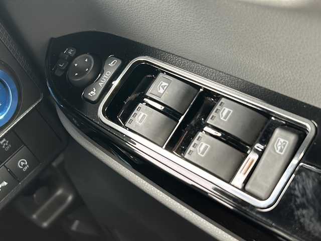 ダイハツ タント カスタム RS セレクション 岡山県 2020(令2)年 3.7万km シャイニングホワイトパール 純正ナビ/（AM.FM.BT.CD.DVD.TV）/アラウンドビューモニター/両側パワースライド/スマートアシスト/・衝突軽減ブレーキ/・レーンキープアシスト/・オートマチックハイビーム/純正15インチAW/ロングスライドシート/アイドリングストップ/シートヒーター/プッシュスタート/LEDヘッドライト