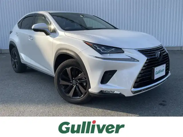 レクサス ＮＸ 300h バージョンL 福岡県 2020(令2)年 4.2万km ソニッククォーツ 黒革シート　メーカー純正ナビ　全周囲カメラ　ＰＣＳ　フルセグ　ハンズフリーパワーバックドア　ＬＴＡ　ＰＫＳＡ　シートヒーター　エアシート　ステアリングヒーター　パドルシフト　パワーシート　三眼ＬＥＤ