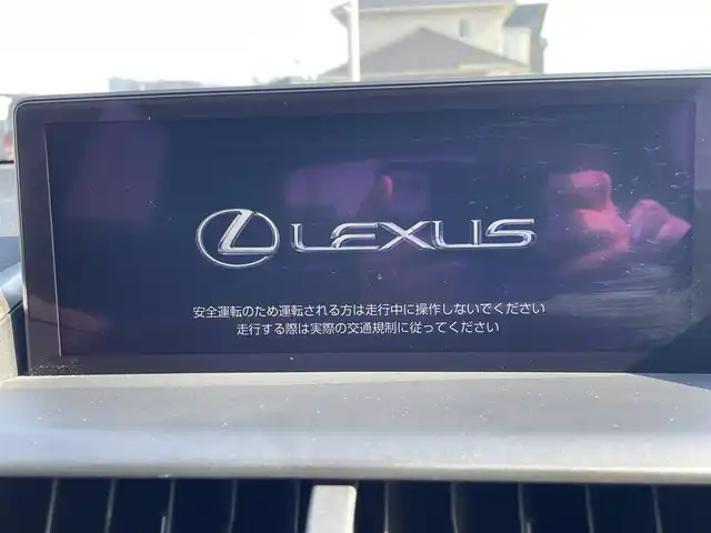 レクサス ＮＸ 300h バージョンL 福岡県 2020(令2)年 4.2万km ソニッククォーツ 黒革シート　メーカー純正ナビ　全周囲カメラ　ＰＣＳ　フルセグ　ハンズフリーパワーバックドア　ＬＴＡ　ＰＫＳＡ　シートヒーター　エアシート　ステアリングヒーター　パドルシフト　パワーシート　三眼ＬＥＤ