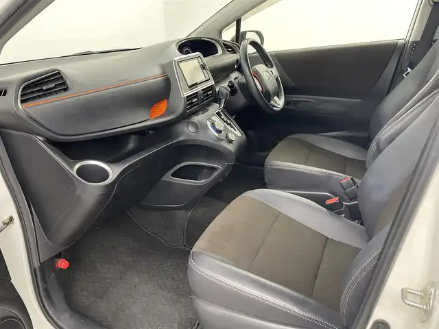 トヨタ シエンタ G クエロ 埼玉県 2019(平31)年 7.8万km ヴィンテージブラウンパールクリスタルシャイン/ホワイトパールクリスタルシャイン 純正ナビ　/(フルセグ/AM/FM/Bluetooth)　/バックカメラ　/ビルトインＥＴＣ　/前方ドライブレコーダー　/純正フロアマット　/両側パワースライドドア　/レーンディパーチャーアラート　/パーキングサポートブレーキ　/クリアランスソナー/先行車発進告知