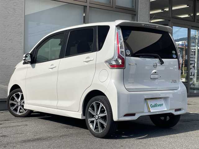 日産 デイズ ハイウェイスターG ターボ 大阪府 2016(平28)年 15万km ホワイトパール 純正7インチナビ/（フルセグ／ＢＴ／ＣＤ／ＤＶＤ）/全方位モニター/衝突被害軽減システム/盗難防止装置/横滑り防止装置/アイドリングストップ/オートマチックハイビーム/前方ドライブレコーダー/ETC/純正15インチAW/保証書/取扱説明書