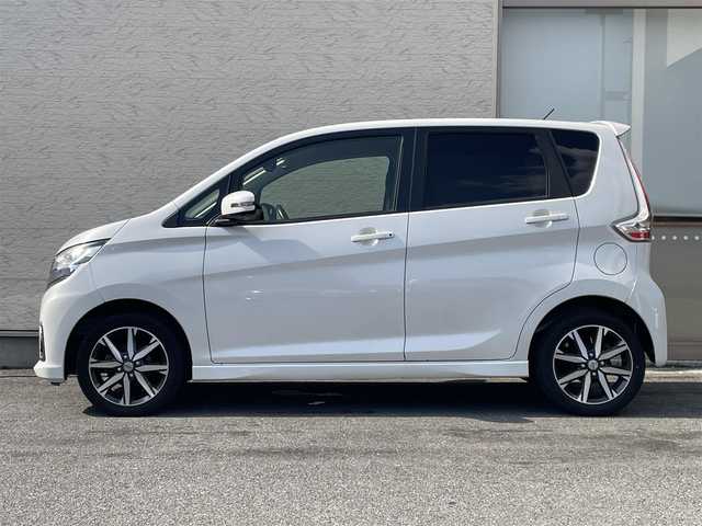 日産 デイズ ハイウェイスターG ターボ 大阪府 2016(平28)年 15万km ホワイトパール 純正7インチナビ/（フルセグ／ＢＴ／ＣＤ／ＤＶＤ）/全方位モニター/衝突被害軽減システム/盗難防止装置/横滑り防止装置/アイドリングストップ/オートマチックハイビーム/前方ドライブレコーダー/ETC/純正15インチAW/保証書/取扱説明書