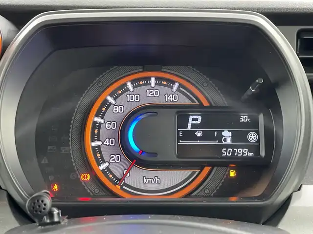 スズキ スペーシア ギア HYBRID XZターボ 愛知県 2019(令1)年 5.1万km ブリスクブルーメタリック/ガンメタリック2トーンルーフ 禁煙車/ターボ/純正8インチナビ/（CD/DVD/Bluetooth/フルセグTV/USB)/全方位カメラ/セーフティサポート/・デュアルセンサーブレーキサポート/・車線逸脱警報機能/・先行車発進お知らせ機能/・後退時ブレーキサポート/・リアパーキングセンサー/・前後誤発進抑制機能/・ふらつき警報機能/・ハイビームアシスト/ヘッドアップディスプレイ/クルーズコントロール/ドライブレコーダー/ETC/シートヒーター/パドルシフト/両側パワースライドドア/アイドリングストップ/ルーフレール/LEDヘッドライト/フロントフォグランプ/純正フロアマット/スマートキー/プッシュスタート/横滑り防止装置/電動格納ミラー/