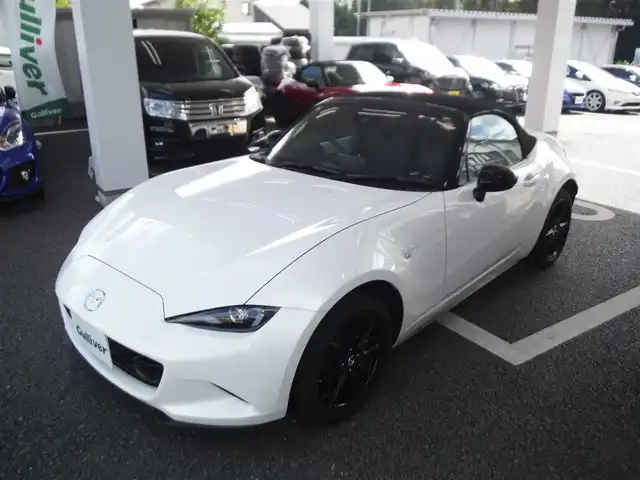 マツダ ロードスター S レザーパッケージ 東京都 2025(令7)年 0.2万km パール ワンオーナー車/保証書・ナビ取説あり/マツダコネクト8.8インチナビ・TV/　BLUETOOTH・USB・バックカメラ/　ビルトインETC・ドラレコ/衝突軽減ブレーキ/　ブラインドスポット/　レーダークルーズ/　パーキングセンサー/黒レザーシート/　シートヒーター/パドルシフト/LEDヘッドライト/スマートキー×2個