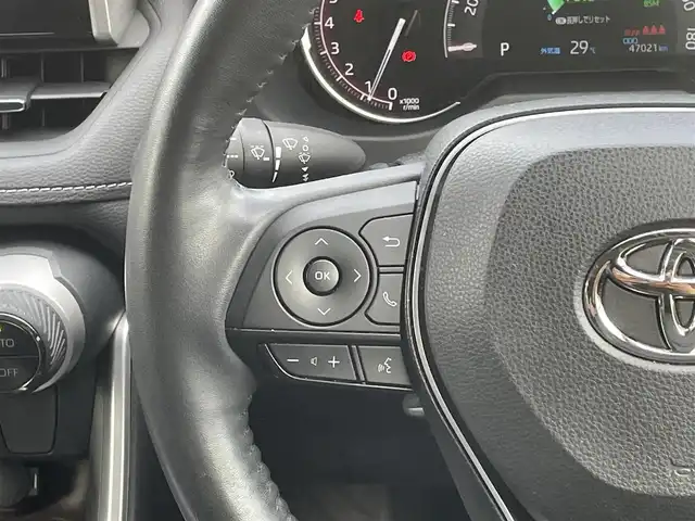 トヨタ ＲＡＶ４ G 埼玉県 2021(令3)年 4.7万km ホワイトパールクリスタルシャイン ワンオーナー/純正DA/アラウンドビューカメラ/ACC/BSM/純正アルミ/デジタルインナーミラー /ドライブレコーダー前後/ステアリングヒーター/オートハイビーム/パワーバックドア
