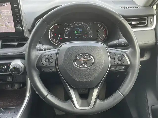 トヨタ ＲＡＶ４ G 埼玉県 2021(令3)年 4.7万km ホワイトパールクリスタルシャイン ワンオーナー/純正DA/アラウンドビューカメラ/ACC/BSM/純正アルミ/デジタルインナーミラー /ドライブレコーダー前後/ステアリングヒーター/オートハイビーム/パワーバックドア