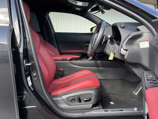 レクサス ＵＸ 250h Fスポーツ 長野県 2022(令4)年 2.9万km グラファイトブラックガラスフレーク レクサスセーフティ/赤レザーシート/純正メーカーナビ/バックカメラ/ETC2.0/パワーバックドア/前後ドライブレコーダー/前後コーナーセンサー /純正１８インチアルミ/ステアリングヒーター/シートヒーター /保証書・取説/スペアキー