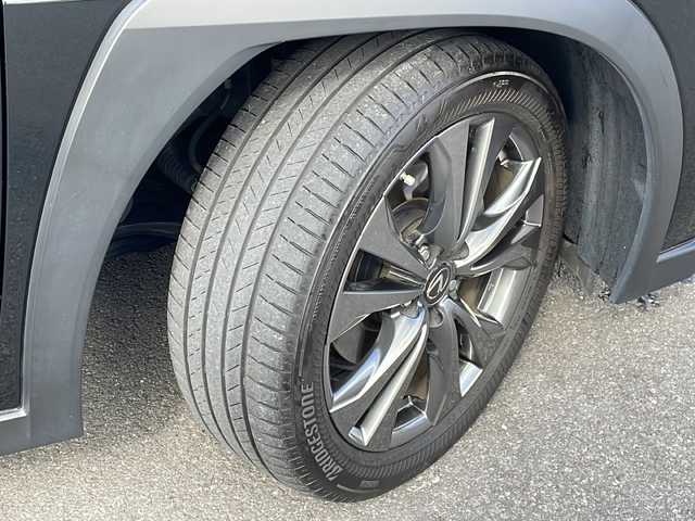 レクサス ＵＸ 250h Fスポーツ 長野県 2022(令4)年 2.9万km グラファイトブラックガラスフレーク レクサスセーフティ/赤レザーシート/純正メーカーナビ/バックカメラ/ETC2.0/パワーバックドア/前後ドライブレコーダー/前後コーナーセンサー /純正１８インチアルミ/ステアリングヒーター/シートヒーター /保証書・取説/スペアキー