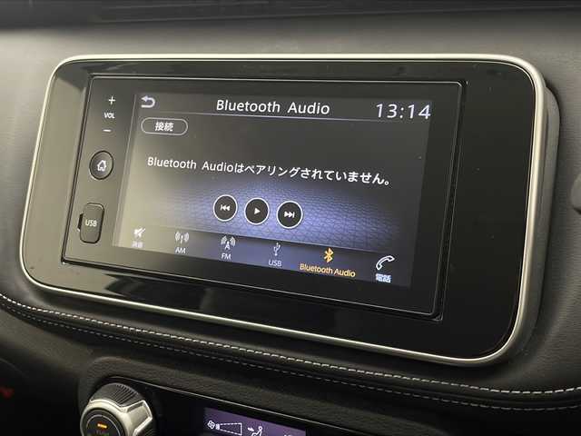 日産 キックス X 宮崎県 2020(令2)年 3.7万km ブリリアントホワイトパール 禁煙車/エマージェンシーブレーキ/純正ディスプレイオーディオ/（USB/Bluetooth/FMAM）/純正バックカメラ/純正LEDオートライト/純正LEDフォグ/純正17インチアルミ/純正フロアマット/プロパイロット/クリアランスソナー/電子パーキング/オートホールド/ウインカードアミラー/本革巻ハンドル/オートエアコン/インテリジェントキー/プッシュエンジンスタート/新車時保証書/取扱い説明書