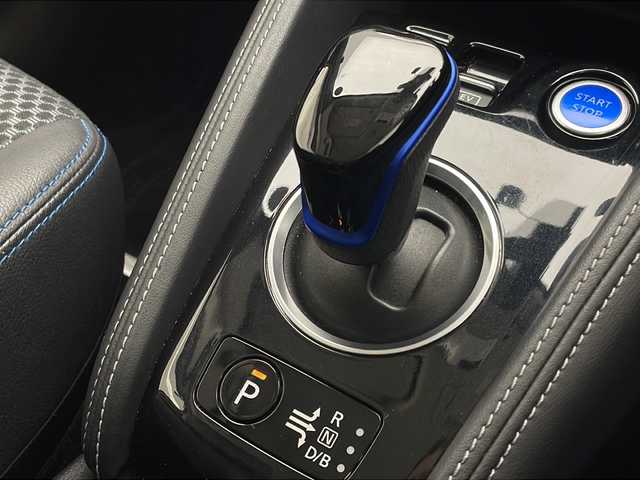 日産 キックス X 宮崎県 2020(令2)年 3.7万km ブリリアントホワイトパール 禁煙車/エマージェンシーブレーキ/純正ディスプレイオーディオ/（USB/Bluetooth/FMAM）/純正バックカメラ/純正LEDオートライト/純正LEDフォグ/純正17インチアルミ/純正フロアマット/プロパイロット/クリアランスソナー/電子パーキング/オートホールド/ウインカードアミラー/本革巻ハンドル/オートエアコン/インテリジェントキー/プッシュエンジンスタート/新車時保証書/取扱い説明書