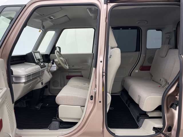 マツダ フレアワゴン ハイブリッド XS 鹿児島県 2023(令5)年 2.6万km ピンク ワンオーナー     /新車保証書・取扱説明書/スマートキー×2/メーカーOP：40.000円/ホワイトルーフ・ホワイトドアミラー/セーフティサポート（予備安全技術）/：デュアルカメラブレーキサポート/：アダプティブクルーズコントロール/：誤発進抑制機能：車線逸脱警報機能/：車線逸脱抑制機能：先行車発信おしらせ機能/：ふらつき警報機能：発進お知らせ機能/：ハイビームアシスト：リアパーキングセンサー/メーカーOP：50.000円/全方位モニター用カメラパッケージ/：フロント・サイド・バックカメラ/：ステアリングスイッチ/メーカーOP：75.000円/アップグレードパッケージ/フルLEDヘッドライト・LEDポジションランプ/ウィンカーミラー/パワースライドドア（運転席・助手席）/シートヒーター（運転席）/：パーソナルテーブル（運転席）/：オートエアコン/：エコクール/：スリムサーキュレーター