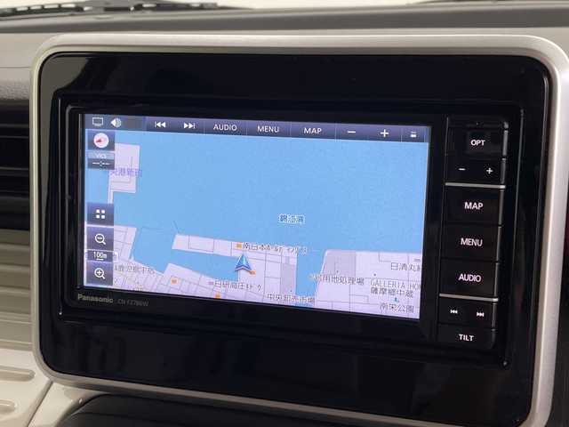 マツダ フレアワゴン ハイブリッド XS 鹿児島県 2023(令5)年 2.6万km ピンク ワンオーナー     /新車保証書・取扱説明書/スマートキー×2/メーカーOP：40.000円/ホワイトルーフ・ホワイトドアミラー/セーフティサポート（予備安全技術）/：デュアルカメラブレーキサポート/：アダプティブクルーズコントロール/：誤発進抑制機能：車線逸脱警報機能/：車線逸脱抑制機能：先行車発信おしらせ機能/：ふらつき警報機能：発進お知らせ機能/：ハイビームアシスト：リアパーキングセンサー/メーカーOP：50.000円/全方位モニター用カメラパッケージ/：フロント・サイド・バックカメラ/：ステアリングスイッチ/メーカーOP：75.000円/アップグレードパッケージ/フルLEDヘッドライト・LEDポジションランプ/ウィンカーミラー/パワースライドドア（運転席・助手席）/シートヒーター（運転席）/：パーソナルテーブル（運転席）/：オートエアコン/：エコクール/：スリムサーキュレーター