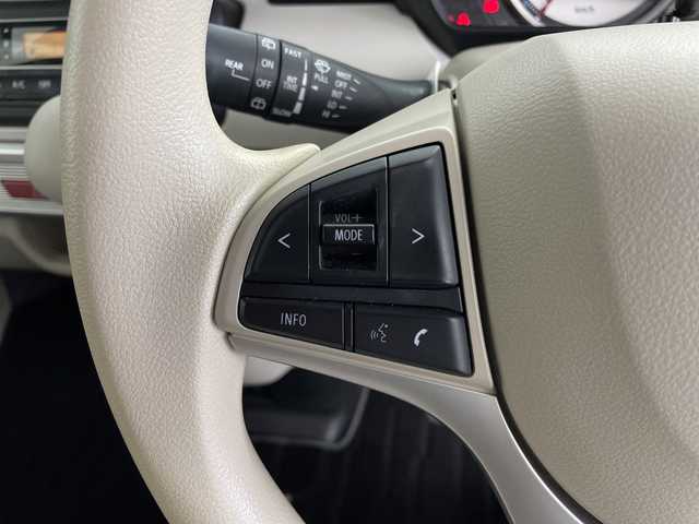 マツダ フレアワゴン ハイブリッド XS 鹿児島県 2023(令5)年 2.6万km ピンク ワンオーナー     /新車保証書・取扱説明書/スマートキー×2/メーカーOP：40.000円/ホワイトルーフ・ホワイトドアミラー/セーフティサポート（予備安全技術）/：デュアルカメラブレーキサポート/：アダプティブクルーズコントロール/：誤発進抑制機能：車線逸脱警報機能/：車線逸脱抑制機能：先行車発信おしらせ機能/：ふらつき警報機能：発進お知らせ機能/：ハイビームアシスト：リアパーキングセンサー/メーカーOP：50.000円/全方位モニター用カメラパッケージ/：フロント・サイド・バックカメラ/：ステアリングスイッチ/メーカーOP：75.000円/アップグレードパッケージ/フルLEDヘッドライト・LEDポジションランプ/ウィンカーミラー/パワースライドドア（運転席・助手席）/シートヒーター（運転席）/：パーソナルテーブル（運転席）/：オートエアコン/：エコクール/：スリムサーキュレーター