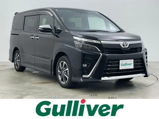 トヨタ ヴォクシー ZS 煌Ⅲ 岡山県 2020(令2)年 1.5万km ブラック 純正10インチナビ NSZN-Z68T/地デジ/Bluetooth/DVD/CD/SD/バックカメラ/両側パワースライドドア/セーフティセンス /・プリクラッシュセーフティ/・レーンディパーチャーアラート/・オートハイビーム/クルーズコントロール/ハーフレザーシート /プッシュスタート /スマートキー/純正前後ドラレコ /ビルトインETC/純正16インチアルミホイール