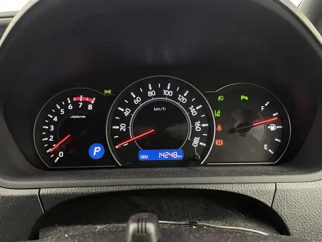 トヨタ ヴォクシー ZS 煌Ⅲ 岡山県 2020(令2)年 1.5万km ブラック 純正10インチナビ NSZN-Z68T/地デジ/Bluetooth/DVD/CD/SD/バックカメラ/両側パワースライドドア/セーフティセンス /・プリクラッシュセーフティ/・レーンディパーチャーアラート/・オートハイビーム/クルーズコントロール/ハーフレザーシート /プッシュスタート /スマートキー/純正前後ドラレコ /ビルトインETC/純正16インチアルミホイール