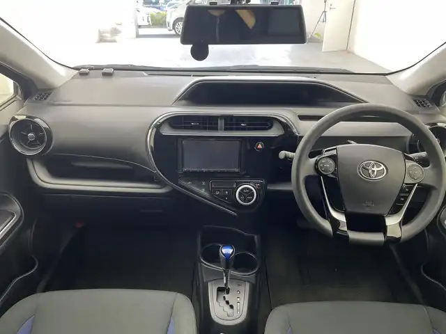 トヨタ アクア S 宮城県 2019(平31)年 2.9万km グレーメタリック KENWOODナビ/・BT接続/ビルトインETC/前方ドラレコ/ヘッドライトレベライザー/プリクラッシュセーフティ/LDA/ECOモード/・EV走行モード/純正ホイールカバー/バックカメラ/電動格納ミラー/ドアバイザー/禁煙車