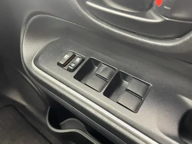 トヨタ アクア S 宮城県 2019(平31)年 2.9万km グレーメタリック KENWOODナビ/・BT接続/ビルトインETC/前方ドラレコ/ヘッドライトレベライザー/プリクラッシュセーフティ/LDA/ECOモード/・EV走行モード/純正ホイールカバー/バックカメラ/電動格納ミラー/ドアバイザー/禁煙車