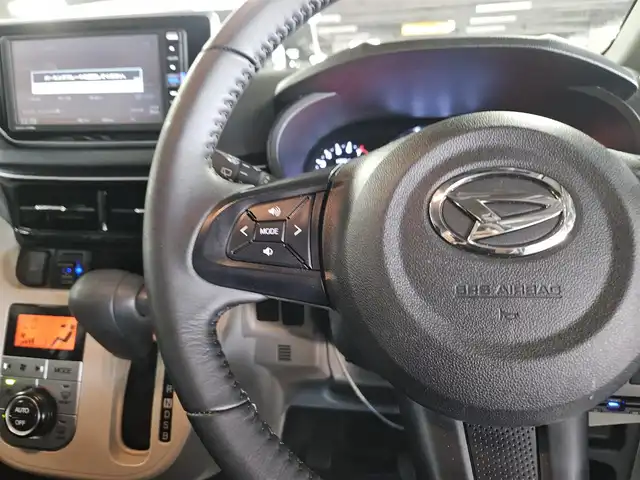 ダイハツ ムーヴ X リミテッド SAⅢ 鹿児島県 2019(平31)年 6.3万km パールホワイトⅢ 〇純正ナビ/〇フルセグTV/〇バックカメラ/〇ビルトインETC/〇スマートアシスト3/〇ecoIDOLシステム/〇アイドリングストップ/〇オートハイビーム/〇オートライト/〇革巻きステアリングホイール/ステアリングスイッチ/〇シートリフター/シートヒーター/〇キーフリーシステム/プッシュボタンスタート/〇スペアキー/〇禁煙車