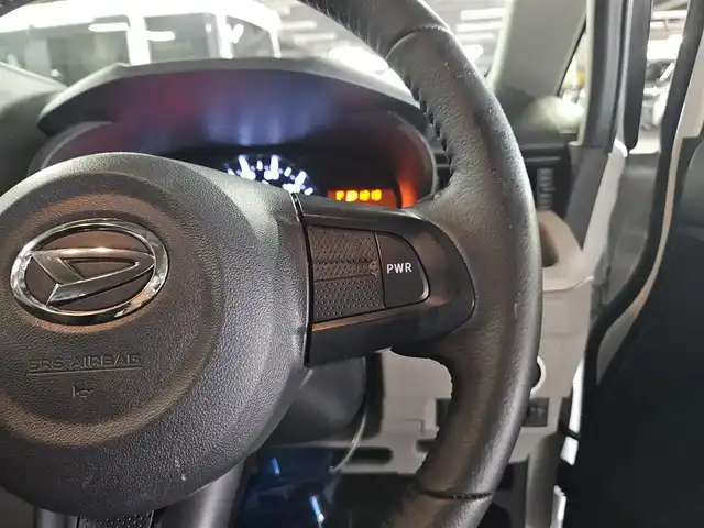 ダイハツ ムーヴ X リミテッド SAⅢ 鹿児島県 2019(平31)年 6.3万km パールホワイトⅢ 〇純正ナビ/〇フルセグTV/〇バックカメラ/〇ビルトインETC/〇スマートアシスト3/〇ecoIDOLシステム/〇アイドリングストップ/〇オートハイビーム/〇オートライト/〇革巻きステアリングホイール/ステアリングスイッチ/〇シートリフター/シートヒーター/〇キーフリーシステム/プッシュボタンスタート/〇スペアキー/〇禁煙車