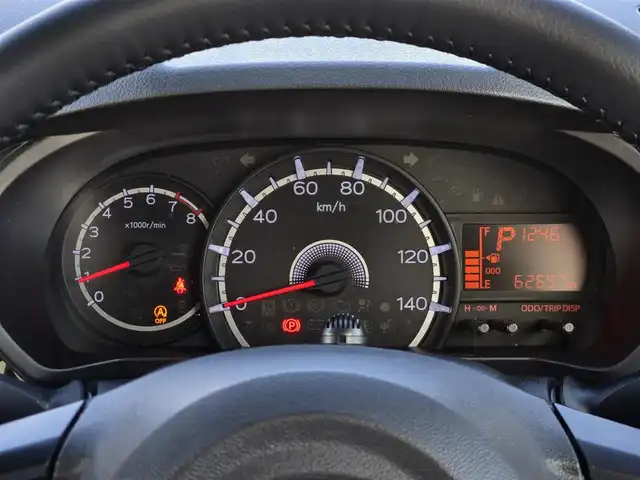 ダイハツ ムーヴ X リミテッド SAⅢ 鹿児島県 2019(平31)年 6.3万km パールホワイトⅢ 〇純正ナビ/〇フルセグTV/〇バックカメラ/〇ビルトインETC/〇スマートアシスト3/〇ecoIDOLシステム/〇アイドリングストップ/〇オートハイビーム/〇オートライト/〇革巻きステアリングホイール/ステアリングスイッチ/〇シートリフター/シートヒーター/〇キーフリーシステム/プッシュボタンスタート/〇スペアキー/〇禁煙車