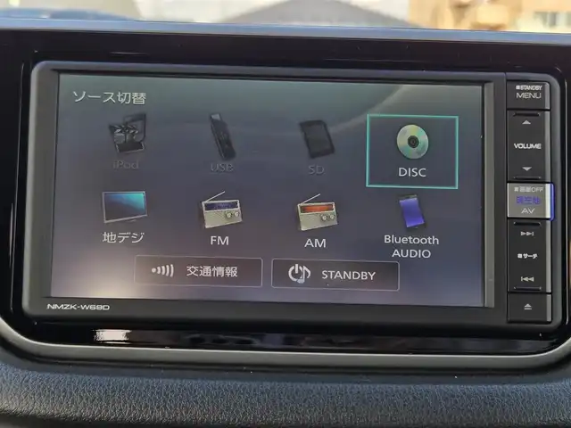 ダイハツ ムーヴ X リミテッド SAⅢ 鹿児島県 2019(平31)年 6.3万km パールホワイトⅢ 〇純正ナビ/〇フルセグTV/〇バックカメラ/〇ビルトインETC/〇スマートアシスト3/〇ecoIDOLシステム/〇アイドリングストップ/〇オートハイビーム/〇オートライト/〇革巻きステアリングホイール/ステアリングスイッチ/〇シートリフター/シートヒーター/〇キーフリーシステム/プッシュボタンスタート/〇スペアキー/〇禁煙車