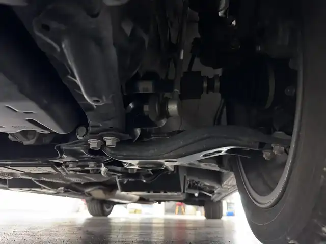 トヨタ アルファード S Cパッケージ 三重県 2020(令2)年 2.4万km ホワイトパールクリスタルシャイン ガソリン/FF/MTモード付インパネCVT/純正 9インチディスプレイオーディオ＋ナビ/（FM/AM/CD*/DVD*/USB/iPod/Bluetooth/TV/Miracast）/12.1インチ 後席モニター V12T-R68C/バックガイドモニター/両側パワースライドドア/ビルトイン ETC/Toyota Safety Sense/・プリクラッシュセーフティ/・レーントレーシングアシスト/・クリアランスソナー/・パーキングサポートブレーキ/・アダプティブハイビームシステム/・レーダークルコン/・ロードサインアシスト/・先行車発進告知機能/など/装備/・【OP】ツインムーンルーフ/・合皮シート/・パワーシート（D/N）/・エグゼクティブパワーシート（電動リクライニング＆オットマン（N/2nd））/・パワーバックドア/・シートヒーター・ベンチレーション（D/N）/・ステアリングヒーター/・オートライト/・3眼フルLEDヘッドランプ＋フロントフォグランプ/・ステアリングスイッチ/・左右・後席独立オートエアコン/・自動防眩ルームミラー/・純正18inAW/・保/取/ナビ取/マルチ取/・スマートキーx2/など