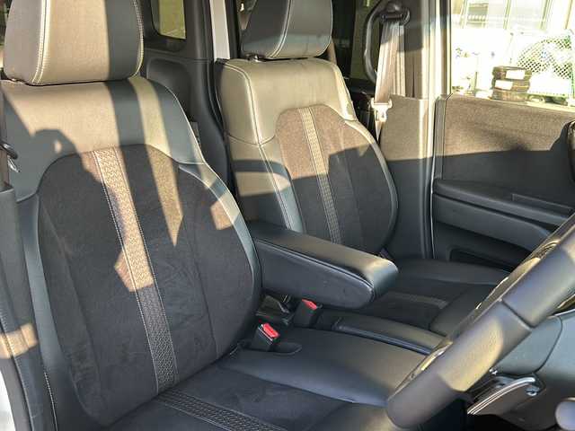 ホンダ Ｎ ＢＯＸ カスタム G L ターボ ホンダセンシング 愛知県 2020(令2)年 3.3万km プラチナホワイトパール ワンオーナー/禁煙車/社外carrozzeriaメモリナビ/　DISC/BT/USB/AUX/HDMI/AM/FM/フルセグTV/デジタルインナーミラー/前後ドラレコ/両側パワースライドドア/バックカメラ/ビルトインETC/追従機能付きクルーズコントロール/レーンキープアシスト/衝突被害軽減システム/横滑り防止装置/革巻きステアリング/ステアリングスイッチ/パドルシフト/前席シートヒーター/USB端子/アイドリングストップ/後席サンシェード/オートライト/LEDヘッドライト/フォグランプ/純正フロアマット/社外16インチAW（EXPLODE）/W＋サイドエアバッグ/取説/保証書/スペアキー