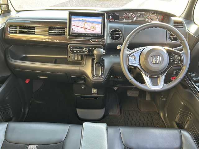 ホンダ Ｎ ＢＯＸ カスタム G L ターボ ホンダセンシング 愛知県 2020(令2)年 3.3万km プラチナホワイトパール ワンオーナー/禁煙車/社外carrozzeriaメモリナビ/　DISC/BT/USB/AUX/HDMI/AM/FM/フルセグTV/デジタルインナーミラー/前後ドラレコ/両側パワースライドドア/バックカメラ/ビルトインETC/追従機能付きクルーズコントロール/レーンキープアシスト/衝突被害軽減システム/横滑り防止装置/革巻きステアリング/ステアリングスイッチ/パドルシフト/前席シートヒーター/USB端子/アイドリングストップ/後席サンシェード/オートライト/LEDヘッドライト/フォグランプ/純正フロアマット/社外16インチAW（EXPLODE）/W＋サイドエアバッグ/取説/保証書/スペアキー