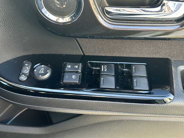 ホンダ Ｎ ＢＯＸ カスタム G L ターボ ホンダセンシング 愛知県 2020(令2)年 3.3万km プラチナホワイトパール ワンオーナー/禁煙車/社外carrozzeriaメモリナビ/　DISC/BT/USB/AUX/HDMI/AM/FM/フルセグTV/デジタルインナーミラー/前後ドラレコ/両側パワースライドドア/バックカメラ/ビルトインETC/追従機能付きクルーズコントロール/レーンキープアシスト/衝突被害軽減システム/横滑り防止装置/革巻きステアリング/ステアリングスイッチ/パドルシフト/前席シートヒーター/USB端子/アイドリングストップ/後席サンシェード/オートライト/LEDヘッドライト/フォグランプ/純正フロアマット/社外16インチAW（EXPLODE）/W＋サイドエアバッグ/取説/保証書/スペアキー