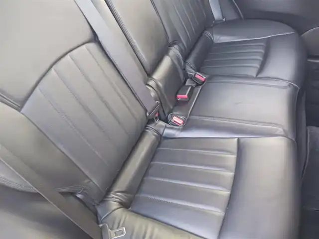 日産 スカイライン クロスオーバー 370GT Type P 富山県 2012(平24)年 9.2万km スーパーブラック インテリジェントクルコンセット/純正ナビ/フルセグTV/アラウンドビューモニター/ビルトインETC/ドライブレコーダー/全車速追従クルーズコントロール/前後ソナー機能/追突軽減機能/前方車両接近警報/車線逸脱防止支援システム/車線逸脱警報/ステアリング連動HIDヘッドランプ/オートライト/オートエアコン/革巻きステアリング/ステアリングスイッチ/ブラック革シート/前席パワーシート/シートヒーター/運転席ポジションメモリー/純正18インチアルミホイール/スマートキー/プッシュエンジンスターター/禁煙車