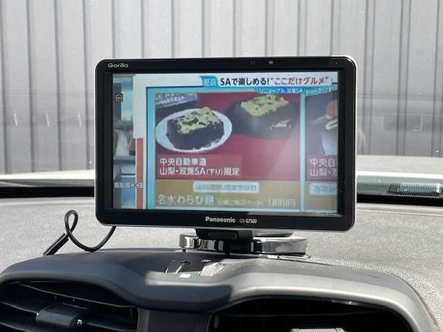 クライスラー・ジープ ジープ レネゲード トレイルホーク 青森県 2017(平29)年 5.9万km 白 4WD/アダプティブクルーズコントロール/ダウンヒルアシスト/パーキングアシスト/レーンキープ/ブラインドスポット/横滑り防止/盗難防止/ABS/純正ナビ/【USB/AUX/Bluetooth】/社外ポータブルナビ（CN-750D)/【ワンセグTV/SD】/バックカメラ/前後ドライブレコーダー/ETC/フォグランプ/HIDヘッドライト/純正フロアマット/純正17インチAW/スペアキー×１/保証書・取説/スマートキー/プッシュスタート