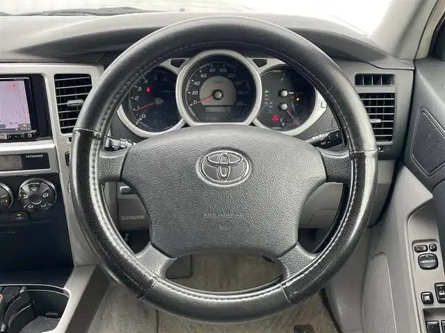トヨタ ハイラックス サーフ SSR－X 滋賀県 2003(平15)年 11.2万km 黒 ナビ(carrozzeria)/・Bluetooth/・フルセグ/後席モニター（ALPINE)/４WD/デフロック/バックドア開閉ガラス/ドアバイザー/リフトアップ/リアフォグ