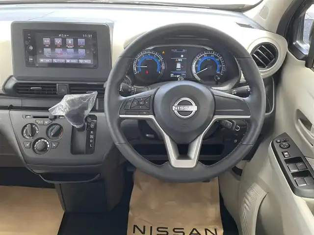 日産 デイズ S 山形県 2025(令7)年 0.1万km未満 ブラック ワンオーナー/純正 7インチディスプレイオーディオ/Bluetooth接続 USB/バックカメラ/オートライト/本革巻ステアリング/外気温度計（メーター内ディスプレイ表示）/ホットプラスパッケージ/（ヒーター付ドアミラー、ステアリングヒーター、前席ヒーター付シート、リヤヒーターダクト）/●PTC素子ヒーター/キーレスキー/スペアキー