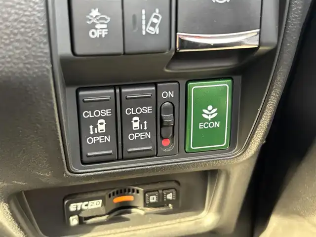 ホンダ オデッセイ ハイブリッド アブソルート ホンダセンシング 大分県 2019(令1)年 5.8万km プラチナホワイトパール ・純正ナビ(CD.DVD.SD.BT.USB)/・バックカメラ/・フルセグテレビ/・両側パワースライドドア/・レーダークルーズコントロール/・ETC 2.0/・ドライブレコーダー/・ハーフレザーシート/・運転席パワーシート/・ステアリングリモコン/・ブレーキホールド/・スマートキー